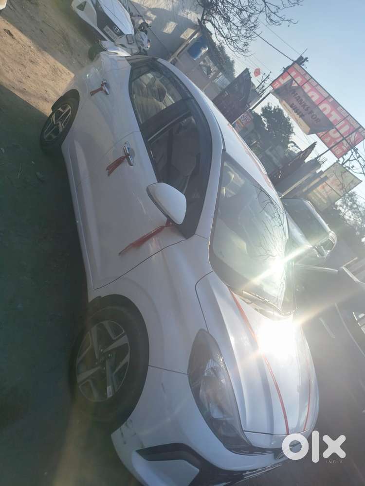 Hyundai Aura 1.2 Sx Cng, 2025, Cng & Hybrids