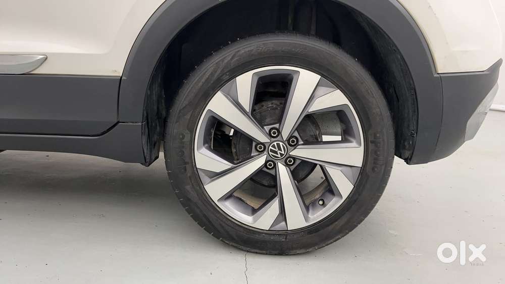 Volkswagen Taigun Topline 1.0 Tsi At (electric Seats), 2022, Petrol