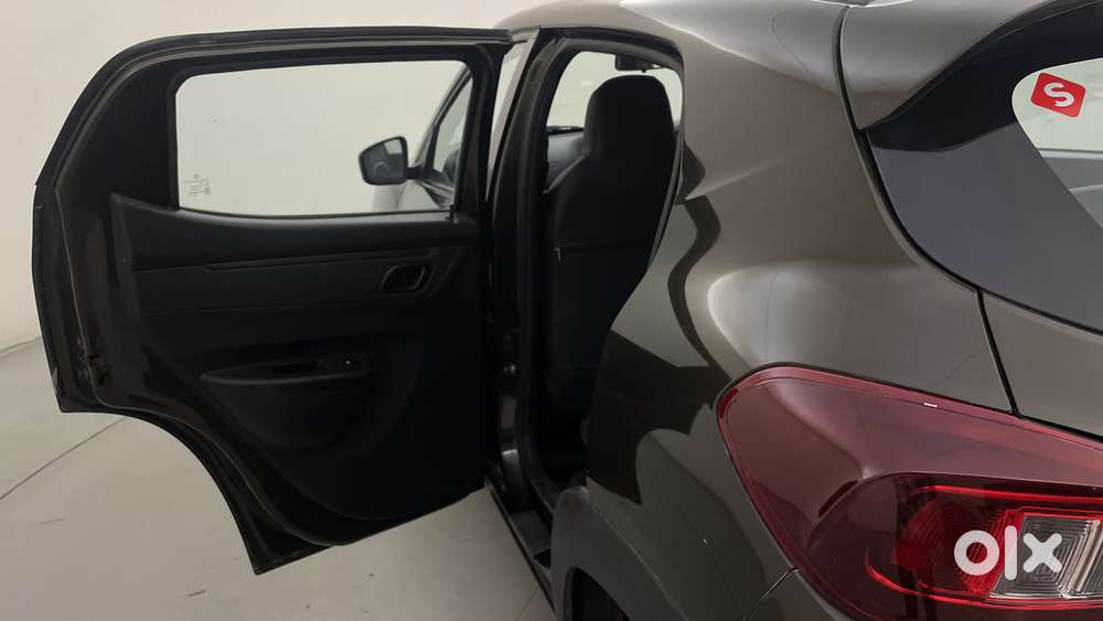 Renault Kwid 1.0 Rxt Amt, 2022, Petrol