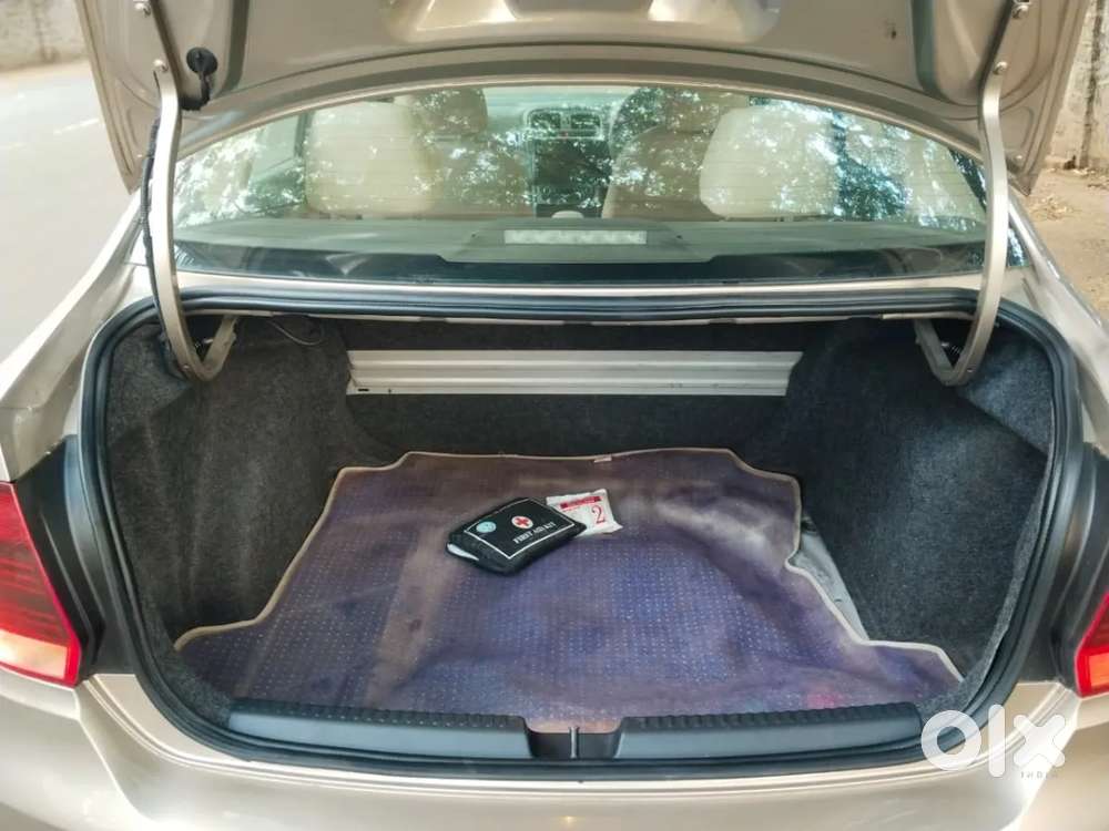 Volkswagen Vento, 2015, Petrol