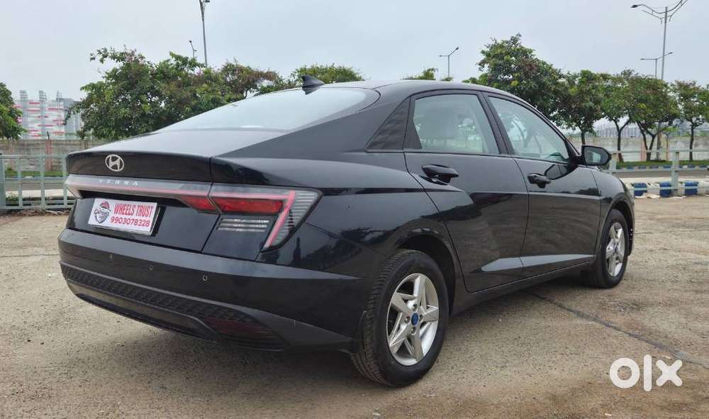 Hyundai Verna 1.5 S Petrol Mt, 2023, Petrol
