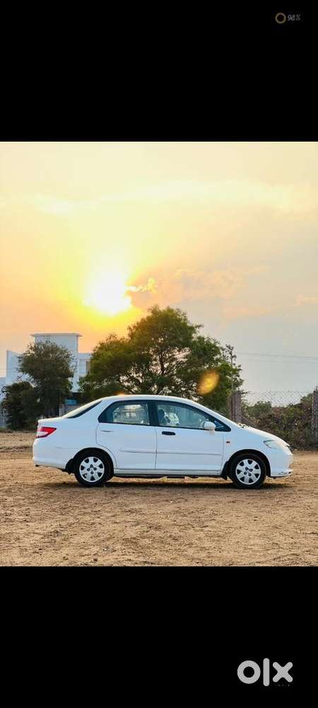 Honda City Zx 2004 Petrol Well Maintained All Peppers Available