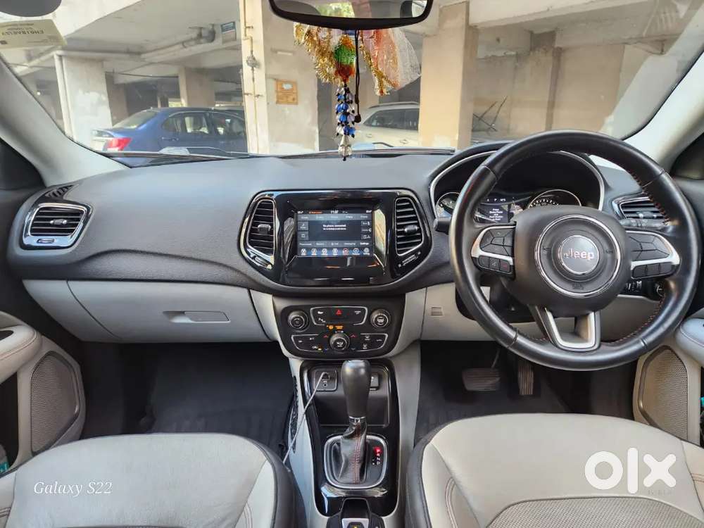 Jeep Compass 2019 Petrol 80000 Km Driver