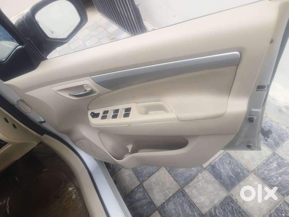 Maruti Suzuki Ertiga Zdi Shvs, 2017, Diesel