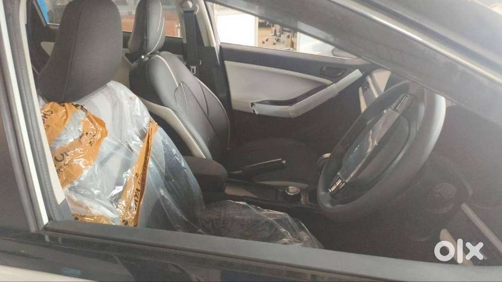 Tata Nexon 2025 Petrol 6000 Km Driven