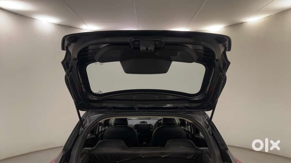 Ford Figo Ambiente, 2015, Petrol