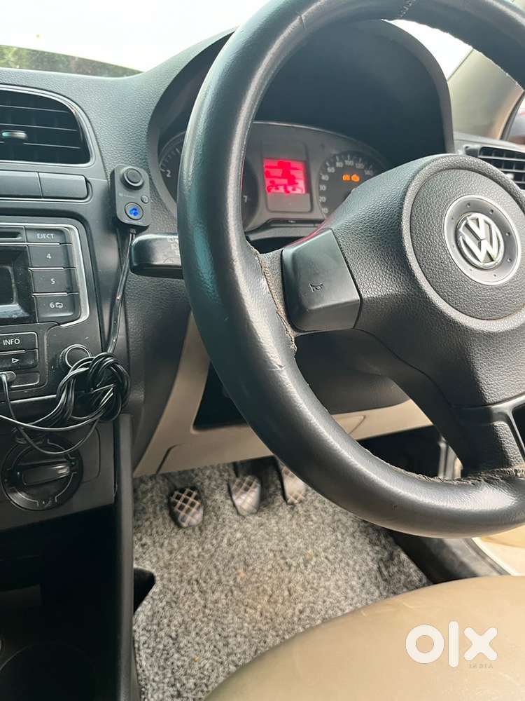 Volkswagen Polo Petrol Manual 2013