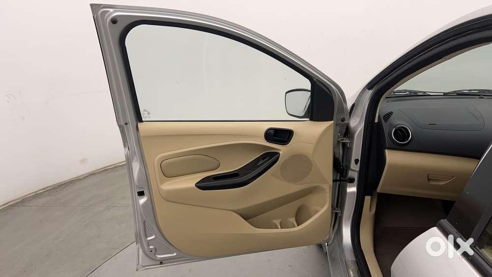 Ford Figo Aspire Titanium, 2016, Petrol