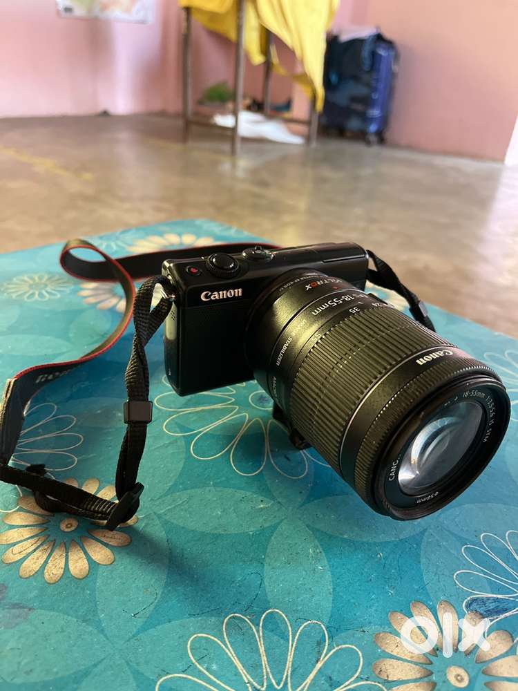 Canon m100