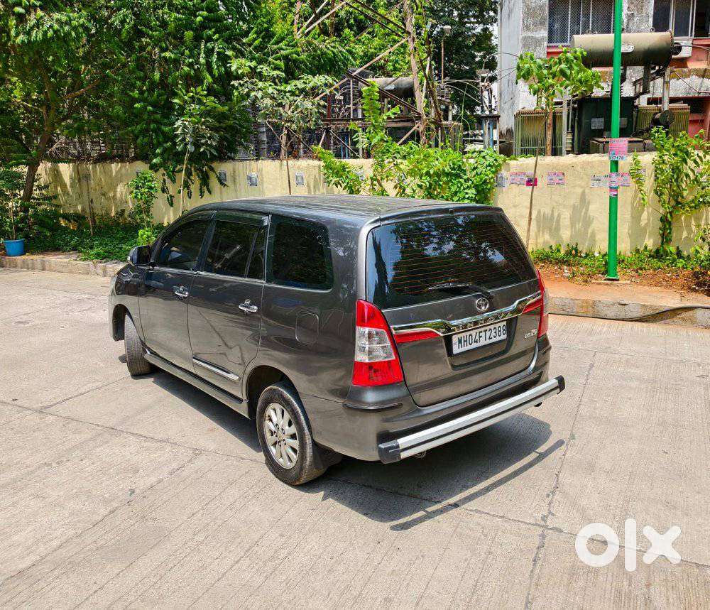 Toyota Innova 2.5 Vx 8 Seater Bs Iv, 2014, Diesel