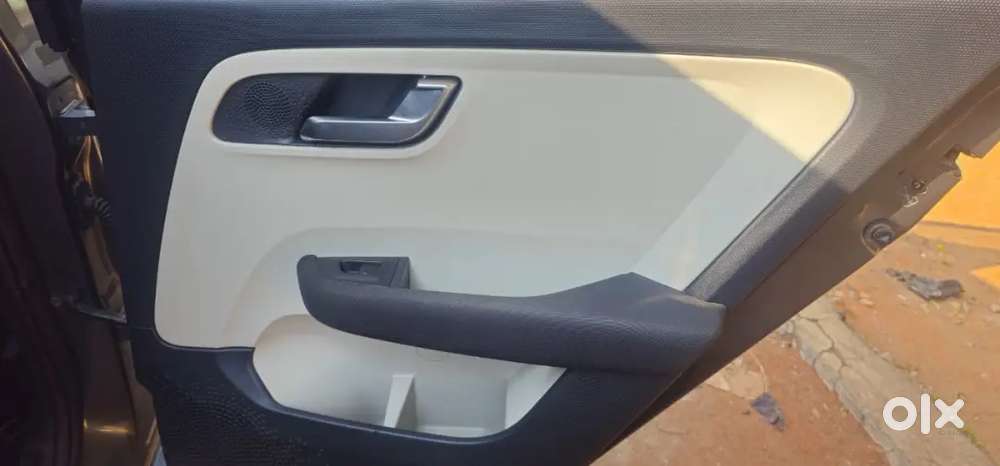 Tata Altroz 2021  November Diesel Well Maintained Company Service