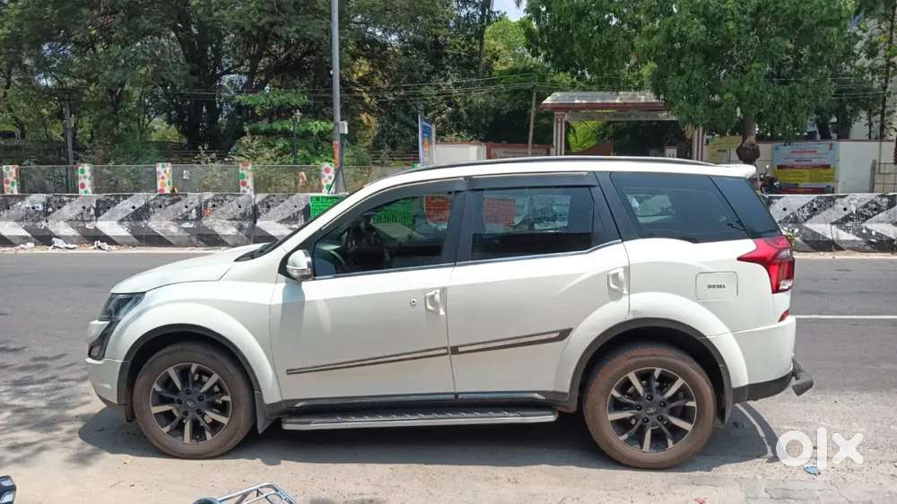 Mahindra Xuv 500 Fwd W11 Car