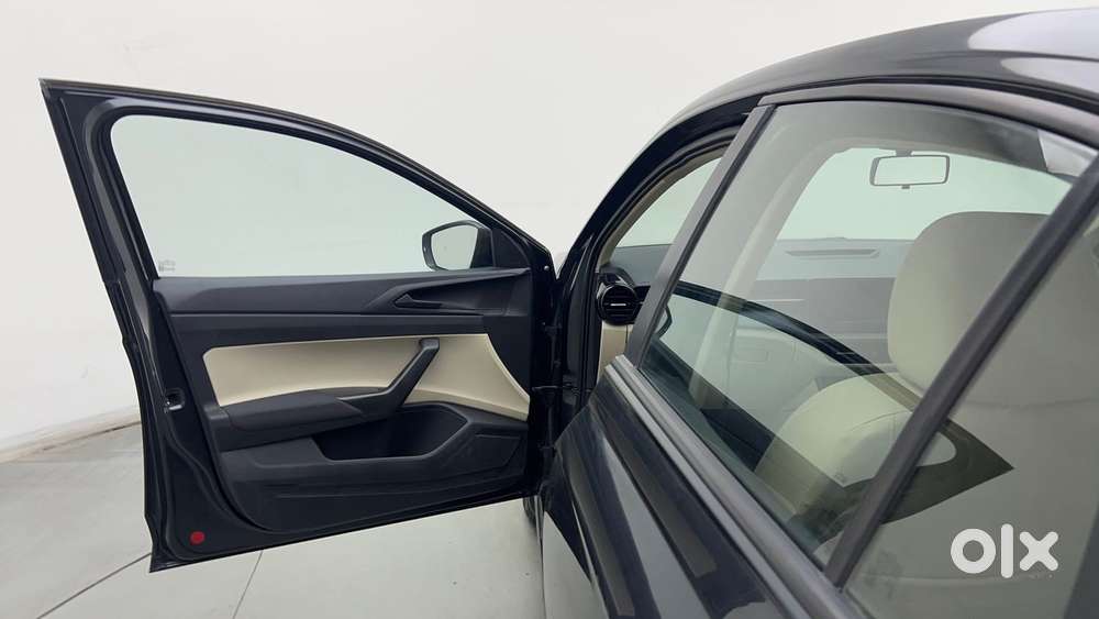Skoda Slavia Active 1.0l Tsi Mt, 2022, Petrol