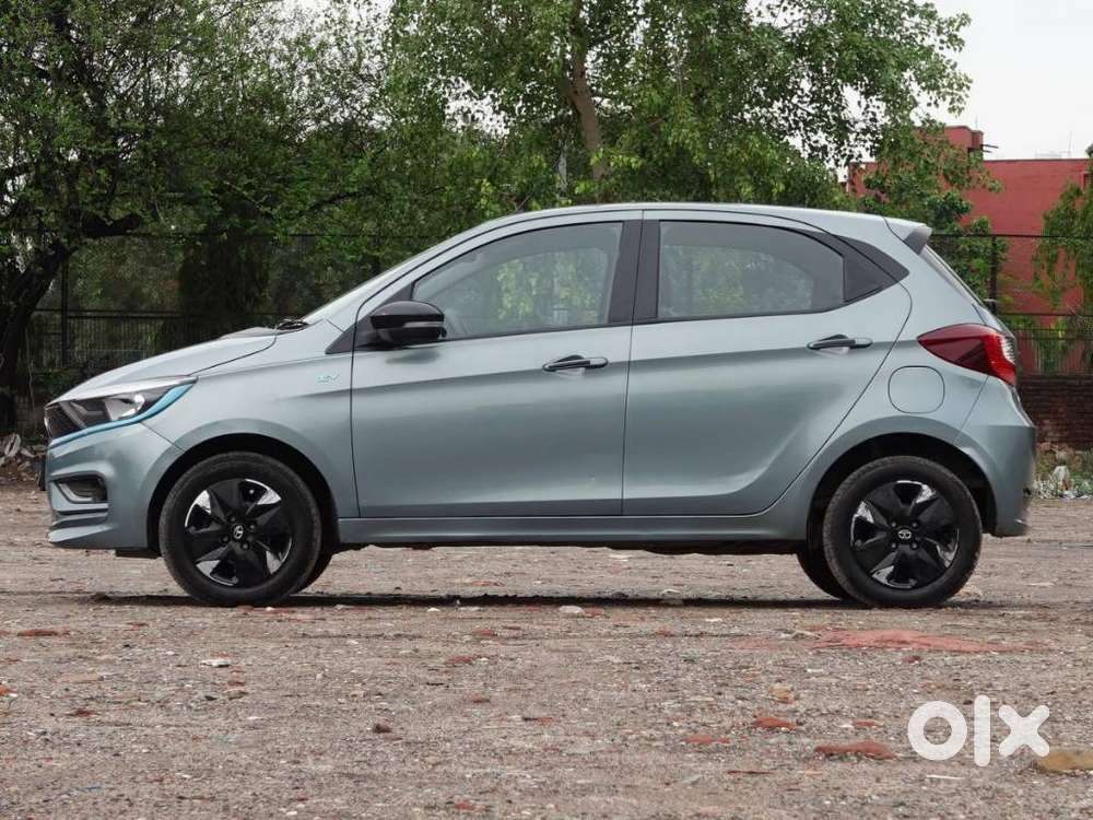Tata Tiago EV XZ Plus LR, 2023, Electric - Photo 3