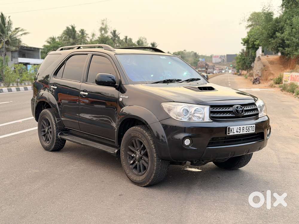 Toyota Fortuner 3.0 4x4 Manual, 2011, Diesel