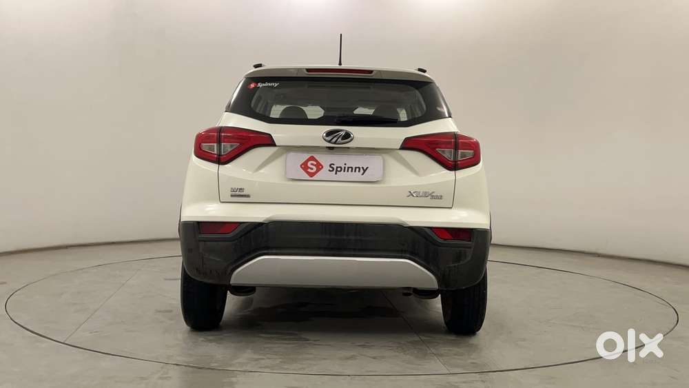 Mahindra Xuv300 W8 (o) 1.5 Diesel Amt, 2022, Diesel