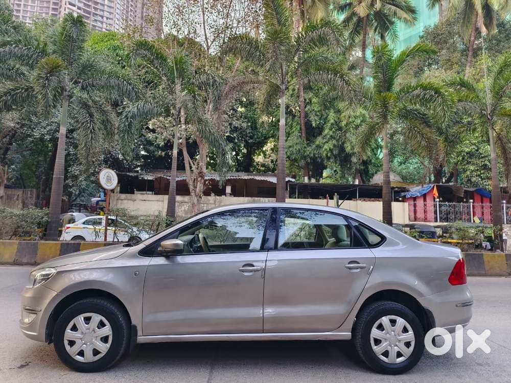 Skoda Rapid 1.6 Mpi At Ambition Plus, 2013, Petrol