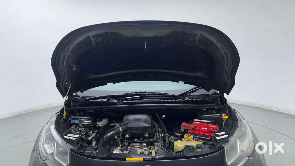Tata Nexon 1.2 Revotron Xma Amt (s), 2022, Petrol