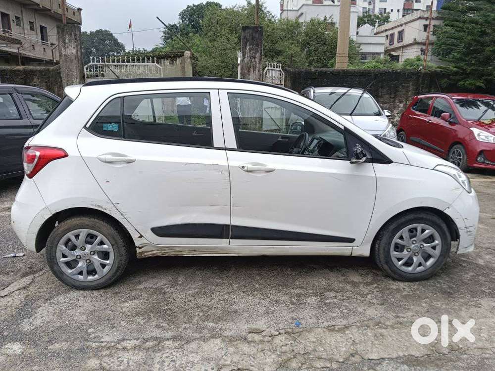 Hyundai Grand I10 Sportz 1.2 Kappa Vtvt, 2017, Petrol