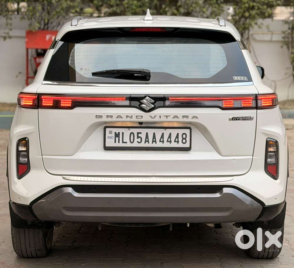 Maruti Suzuki Grand Vitara 1.5 Alpha Plus Intelligent Hybrid Ecvt, 2..