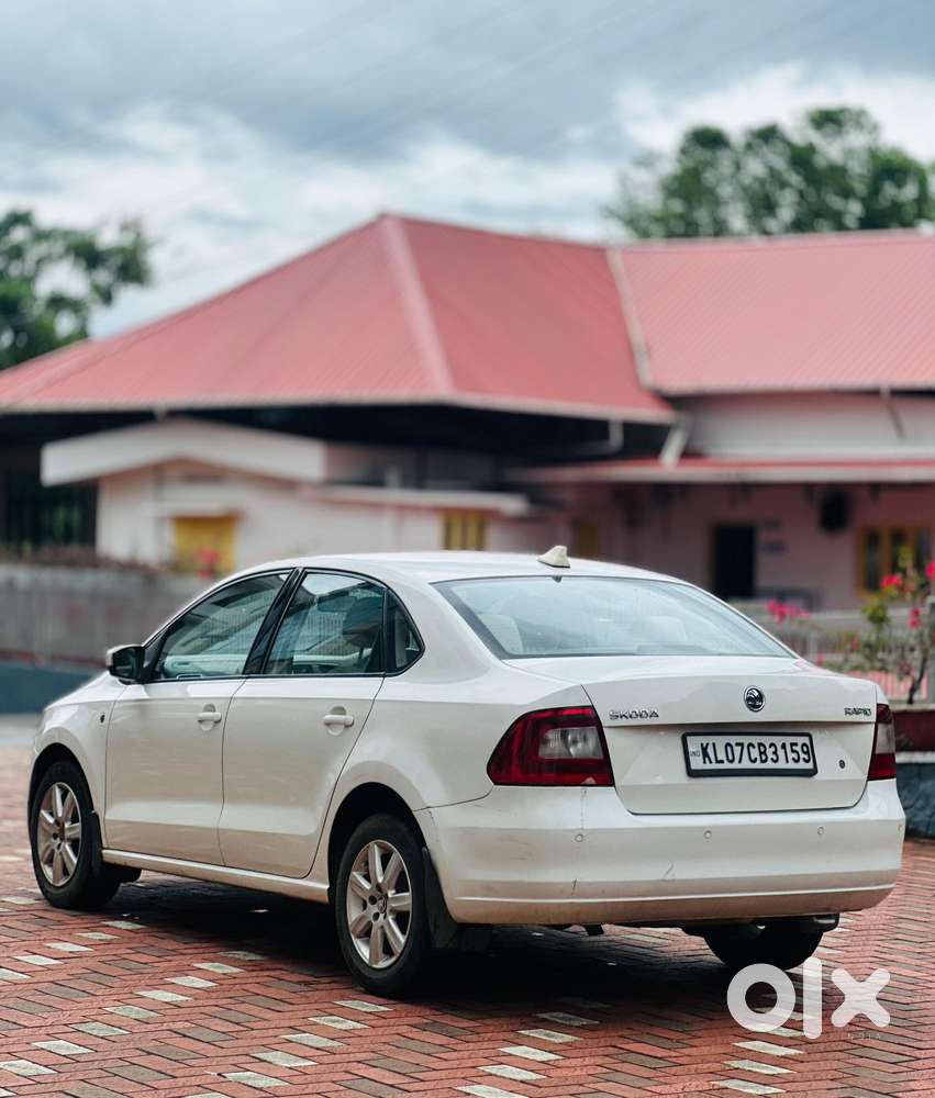 Skoda Rapid 2011-2013 1.6 Mpi Ambition Plus Alloy, 2014, Petrol