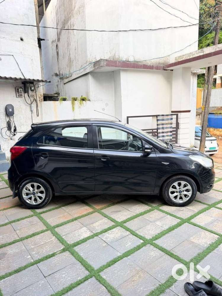 Ford Figo 1.2p Titanium Plus Mt, 2016, Petrol