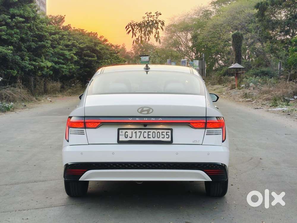 Hyundai Verna 1.5 Sx Petrol Mt, 2023, Petrol