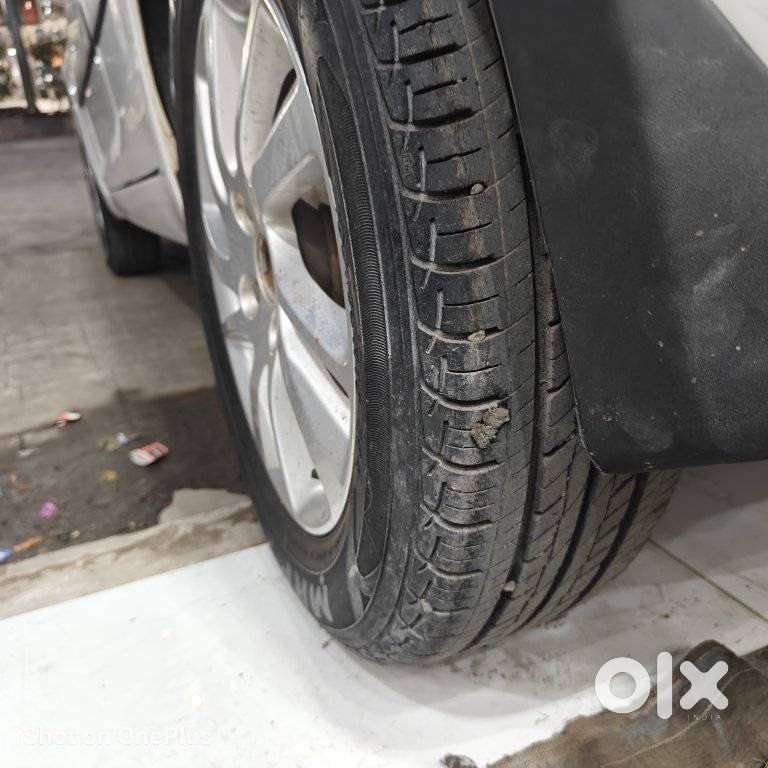 Maruti Suzuki Swift Zxi, 2014, Petrol