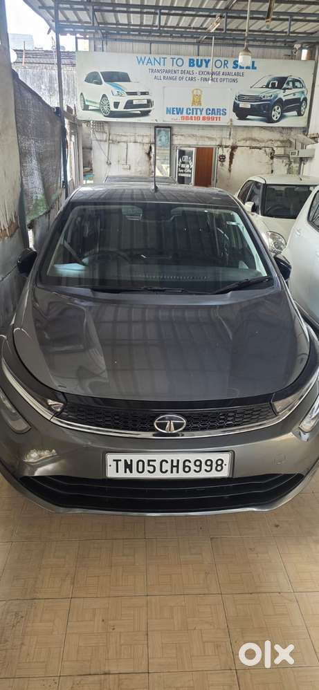 Tata Altroz, 2022, Petrol
