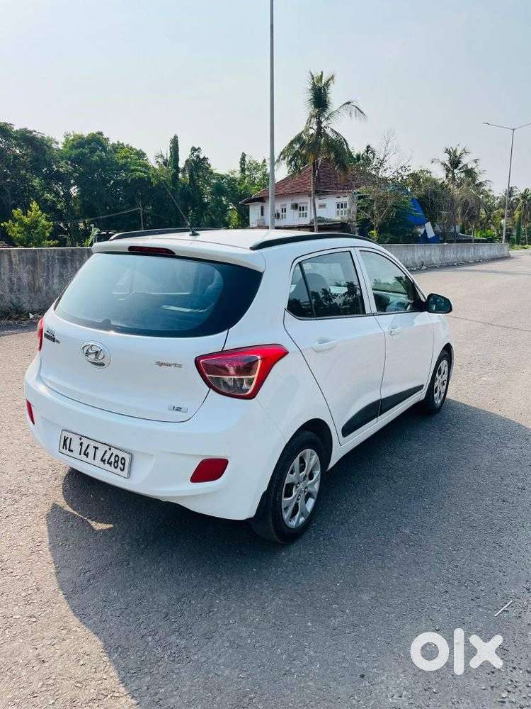 Hyundai Grand I10 2016-2017 Sportz, 2016, Petrol