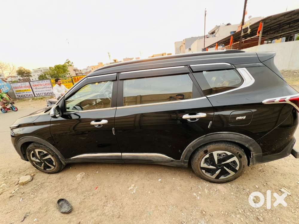 Kia Carens Petrol 2024