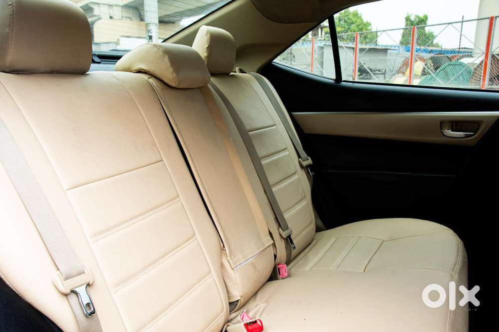 Toyota Corolla Altis 2010-2013 Gl, 2014, Petrol