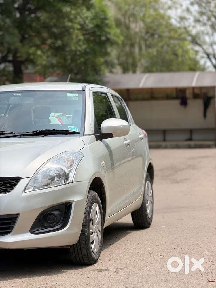 Maruti Suzuki Swift Vxi Optional, 2016, Petrol