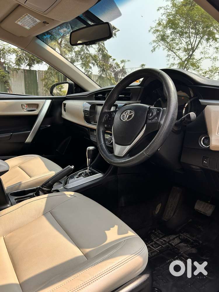 Toyota Corolla Altis Vl, 2016, Petrol