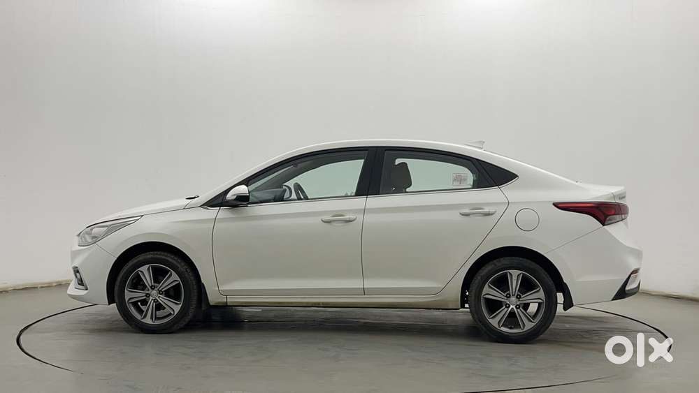 Hyundai Verna [2015-2017] Fluidic 4s 1.6 Crdi Sx (o) At, 2017, Petro..