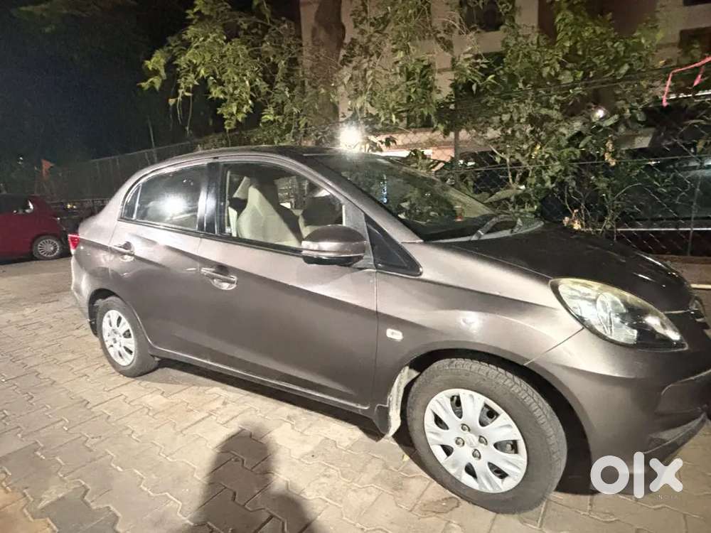 Honda Amaze Manual Transmission Petrol For Sale , Only 32000km Driven.