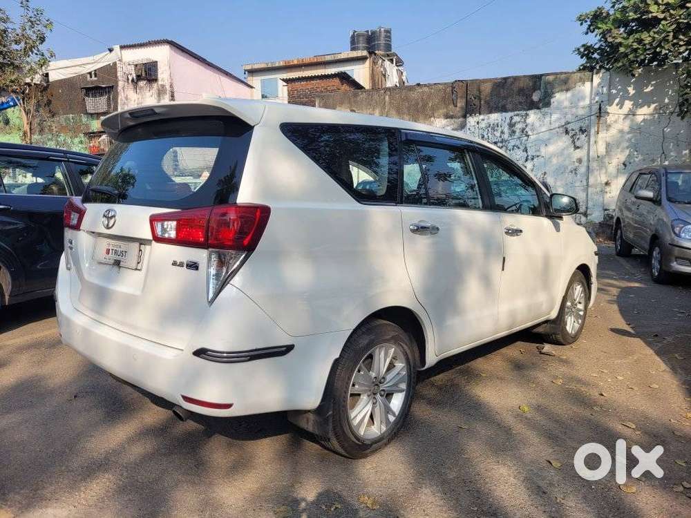 Toyota Innova Crysta 2.8z Automatic, 2017, Diesel