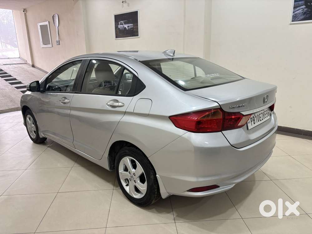 Honda City V Mt, 2015, Petrol