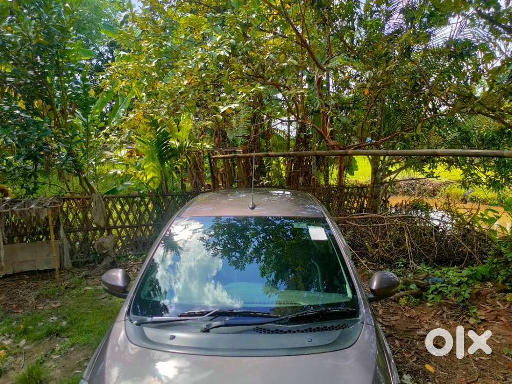 Tata Tiago Xz Petrol 2017 , Well Maintained In Very Good Condition