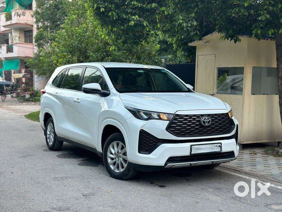 Toyota Innova Hycross 2.0 Gx 7 Str, 2023, Petrol