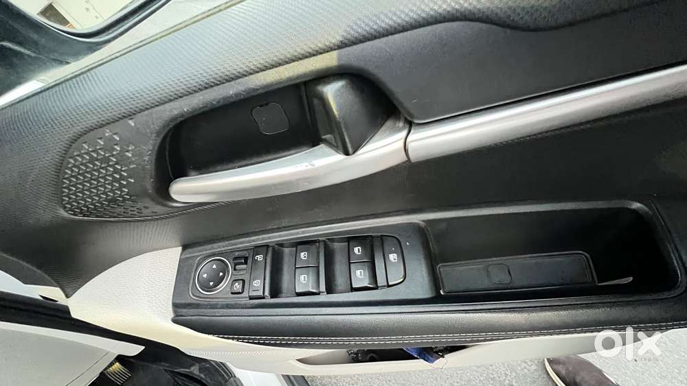 Kia Sonet Htk Plus Turbo Dct, 2023, Petrol