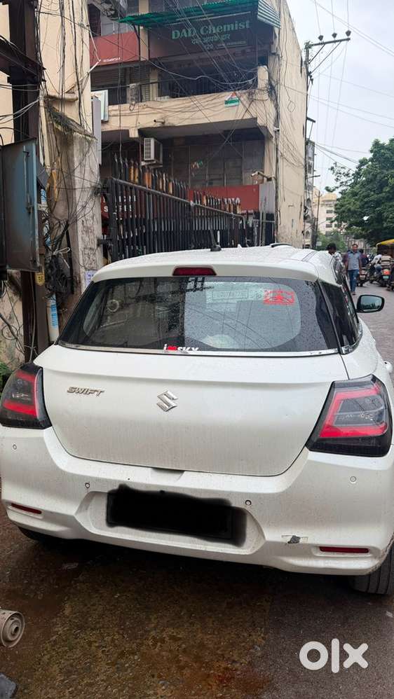 Maruti Suzuki Automatic Swift 2024 Petrol Well Maintained