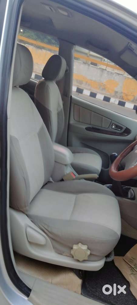 Toyota Innova 2.5 V 7 Str, 2012, Diesel