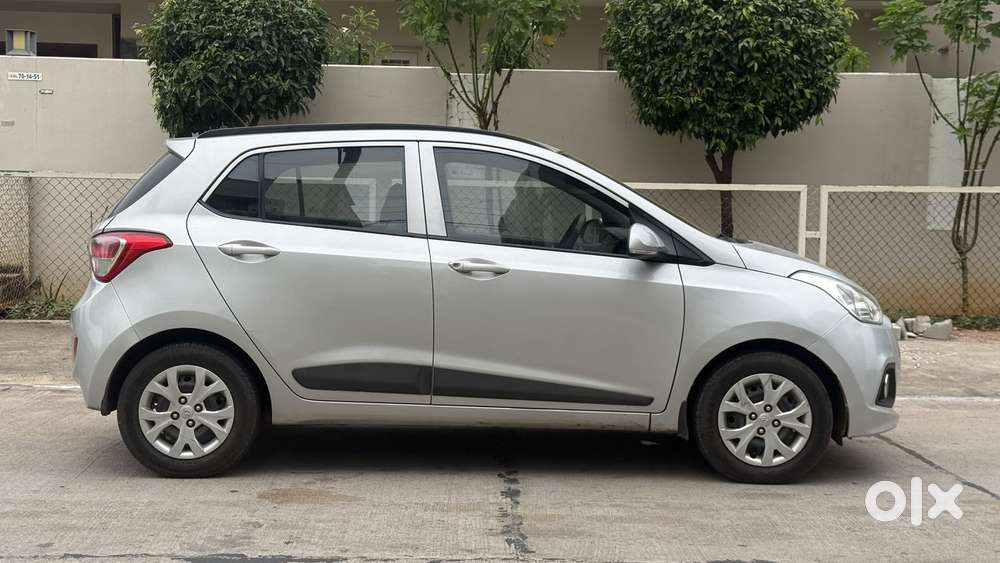Hyundai Grand I10 Sportz, 2016, Petrol