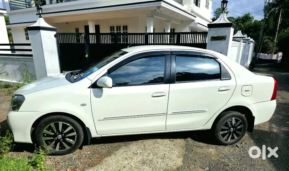 Toyota Etios 2011 Petrol 34864 Km