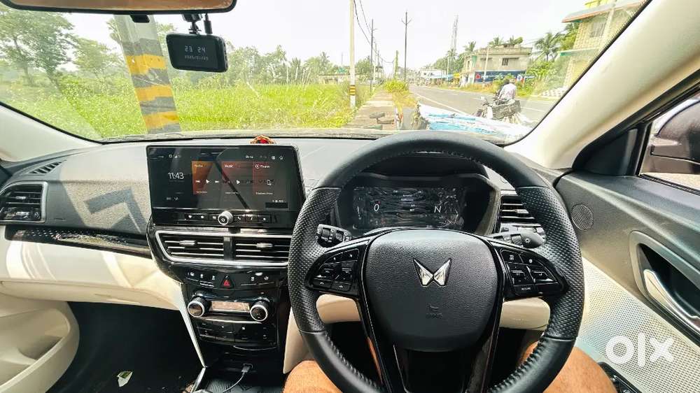 Mahindra Xuv 3xo 2025