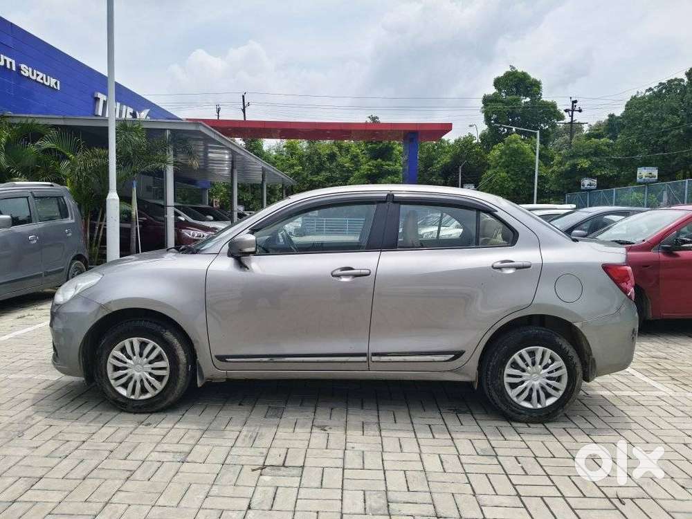 Maruti Suzuki Dzire 1.2 Vxi, 2022, Petrol