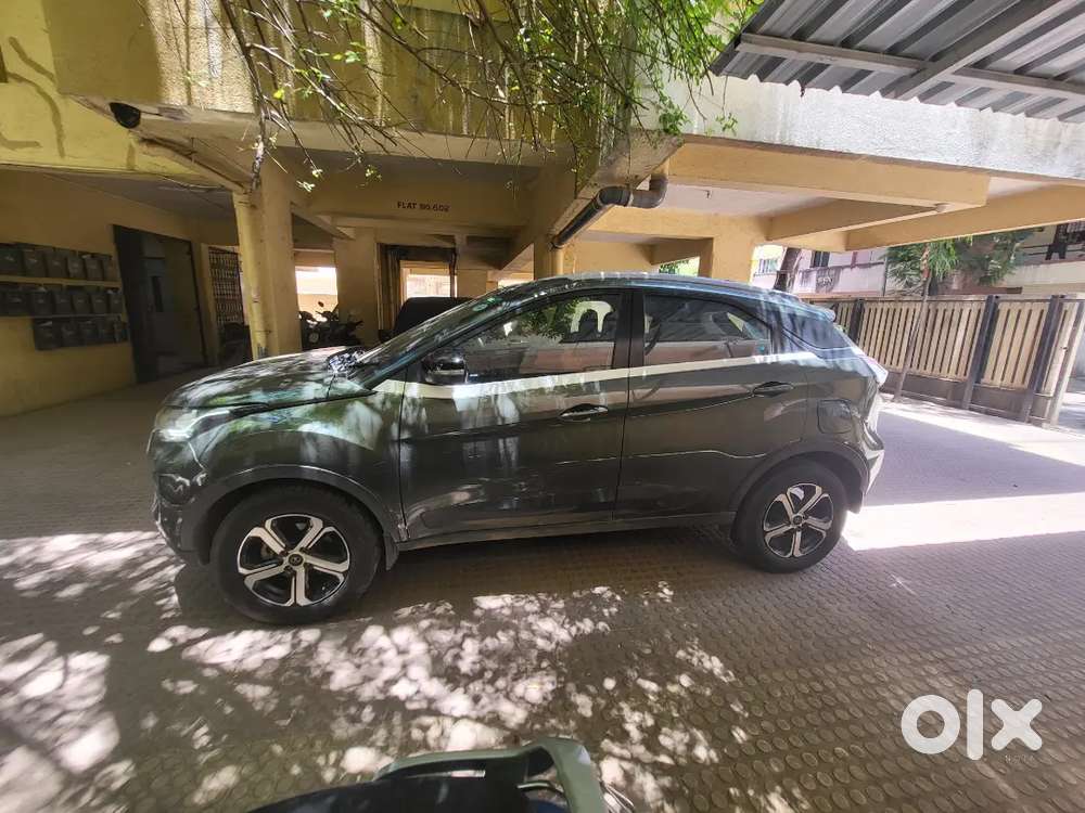Nexon Petrol Amt With Sunroof 2022 Modle