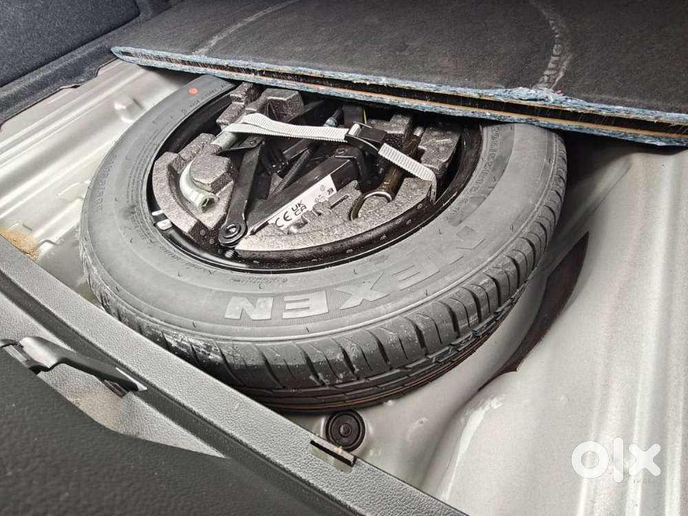 Skoda Superb 2.0 L&k Tsi At, 2024, Petrol