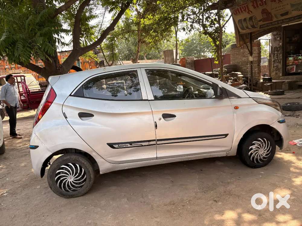 Hyundai Eon 2014 Cng & Hybrids Well Maintained